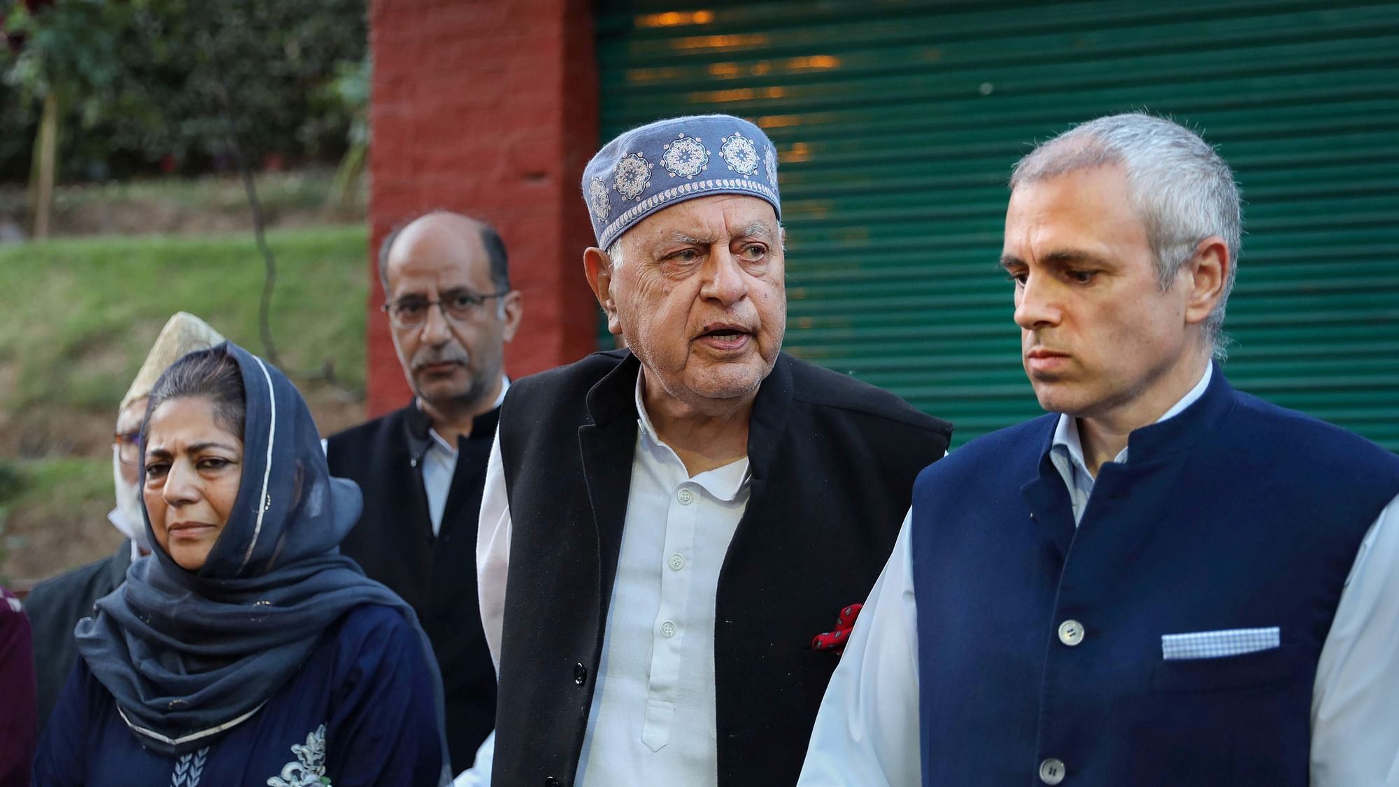 Jammu and Kashmir National Conference President Farooq Abdullah addresses a press conference along with his son Omar Abdullah, Peoples Democratic Party (PDP) President Mehbooba Mufti and others after meeting of signatories to the Gupkar declaration, at his residence in Srinagar, Thursday, 15 October, 2020. 