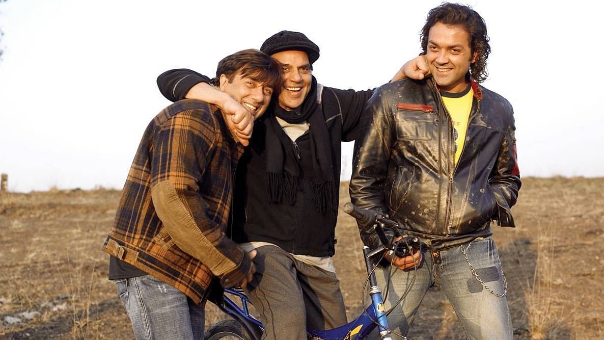 Dharmendra, Bobby and Sunny Deol in Apne.