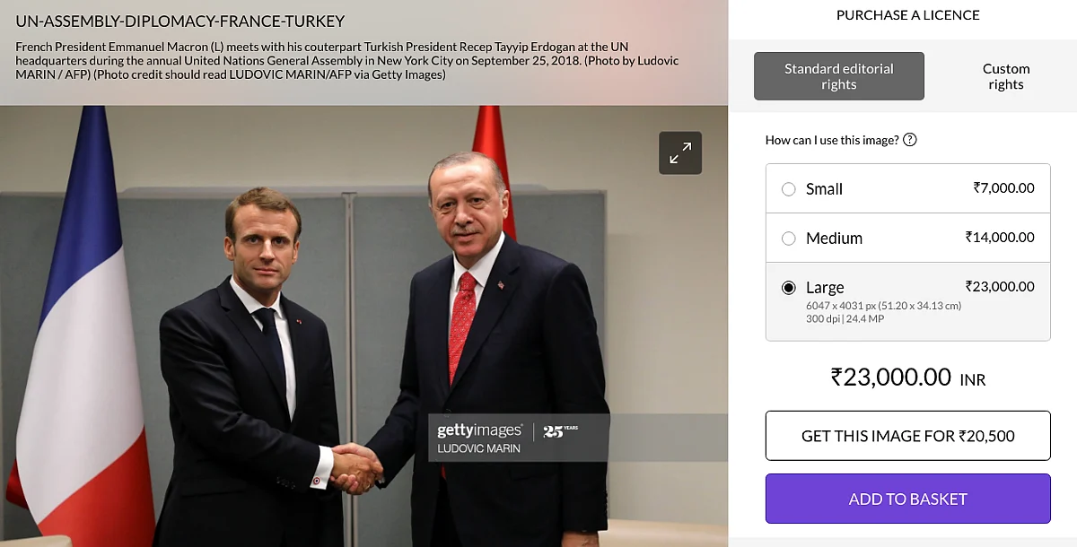 Old Pic Used to Claim Erdogan Refused to Shake Hands With Macron