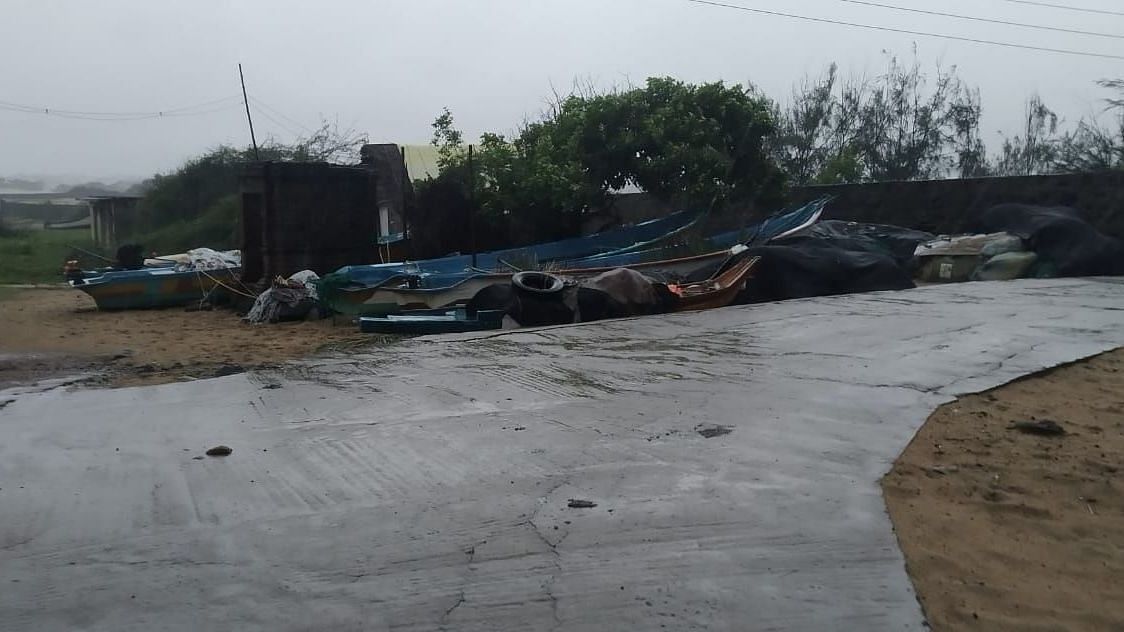 Families Evacuated from TN’s Coast as Cyclone Nivar Approaches
