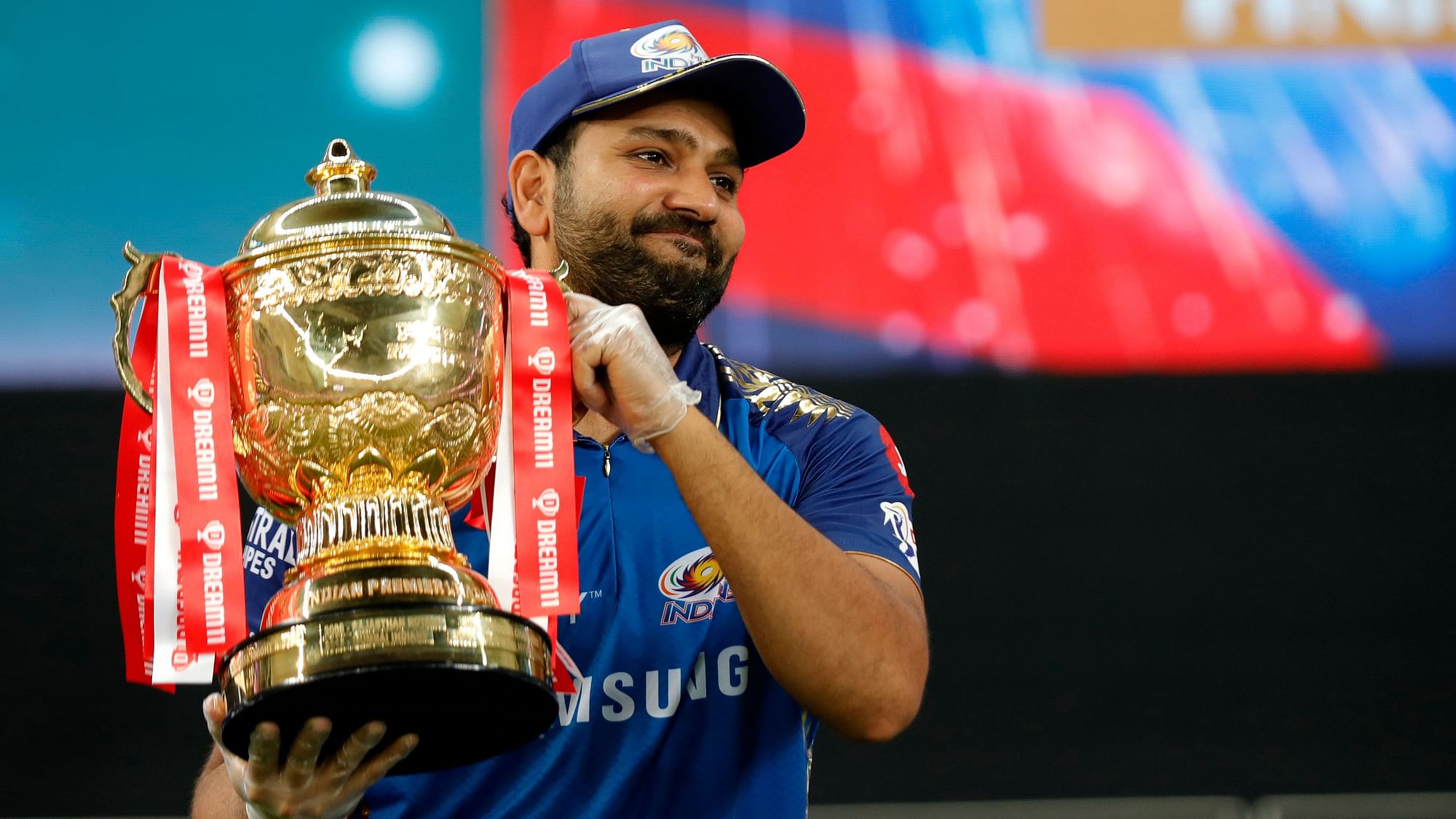 Mumbai Indians captain Rohit Sharma with the IPL trophy in Dubai.&nbsp;
