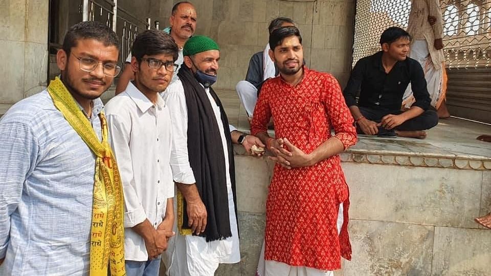 Faisal Khan is with the black scarf and the white kurta. Head of Khudai Khidmatgar, he and other members were on a yatra visiting several temples in the Braj area of Uttar Pradesh to promote communal harmony from 24 to 29 October.&nbsp;