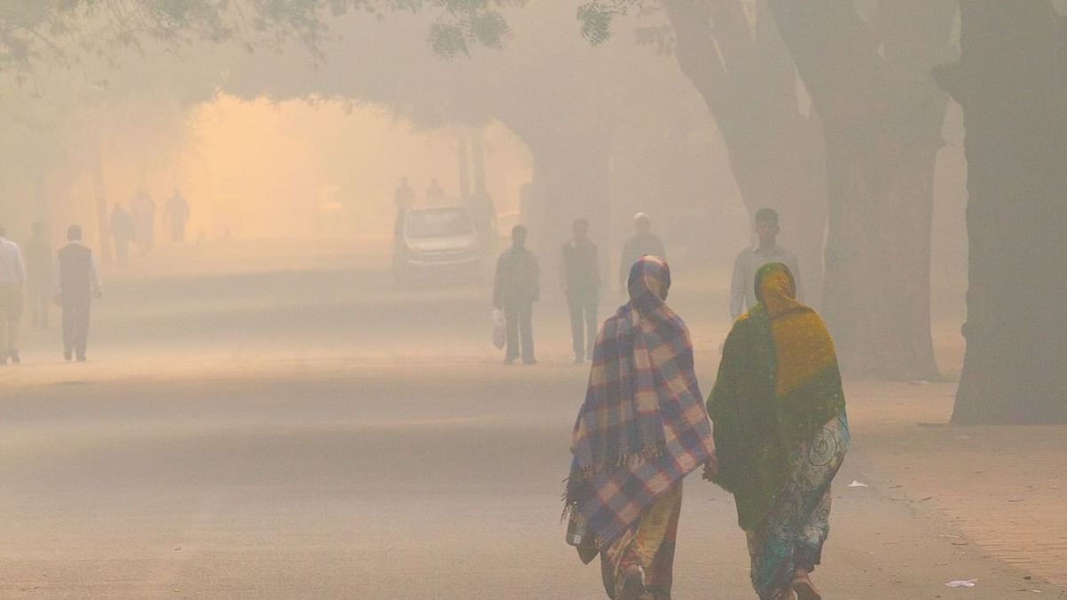 Smoky Haze Shrouds Delhi-NCR, Air Quality Turns ‘Very Poor’