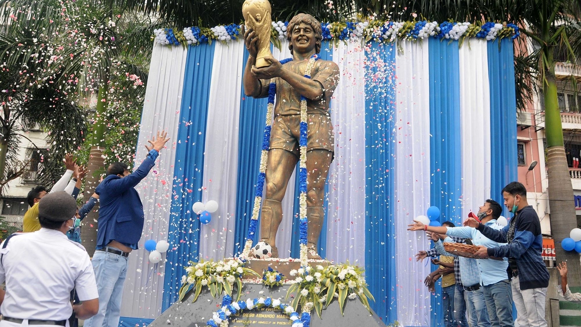 Shreebhumi Sporting Club, which had hosted Maradona the last time he came to India, pays its respects to the football legend.