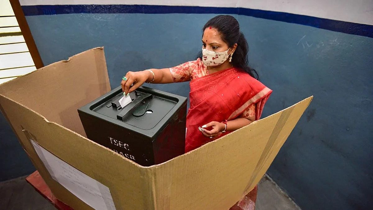 TRS MLC Kalvakuntla Kavitha caste her vote during Greater Hyderabad Municipal Corporation (GHMC) elections in Hyderabad