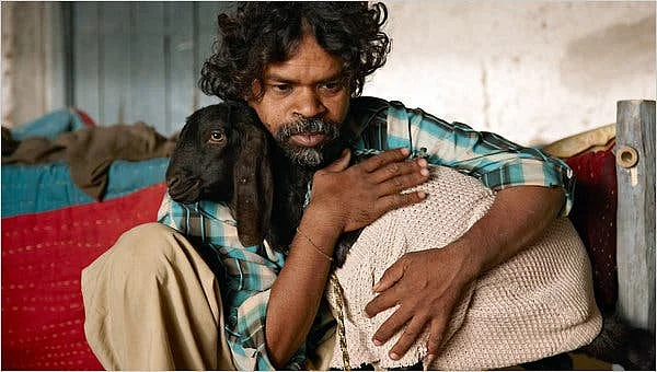 A still from Peepli Live.