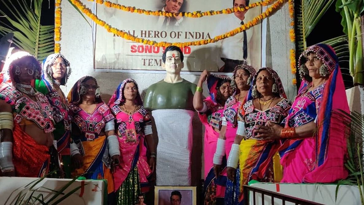 A temple has been built in honour of Sonu Sood.
