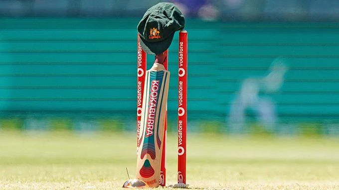The late Dean Jones was honoured at tea time on day one of the Boxing Day Test at his beloved Melbourne Cricket Ground<a href="https://www.facebook.com/sharer/sharer.php?u=https%3A%2F%2Fwww.cricket.com.au%2Fvideo%2Fdean-jones-tribute-australia-india-boxing-day-mcg-second-test-match-highlights%2F2020-12-26"> </a>