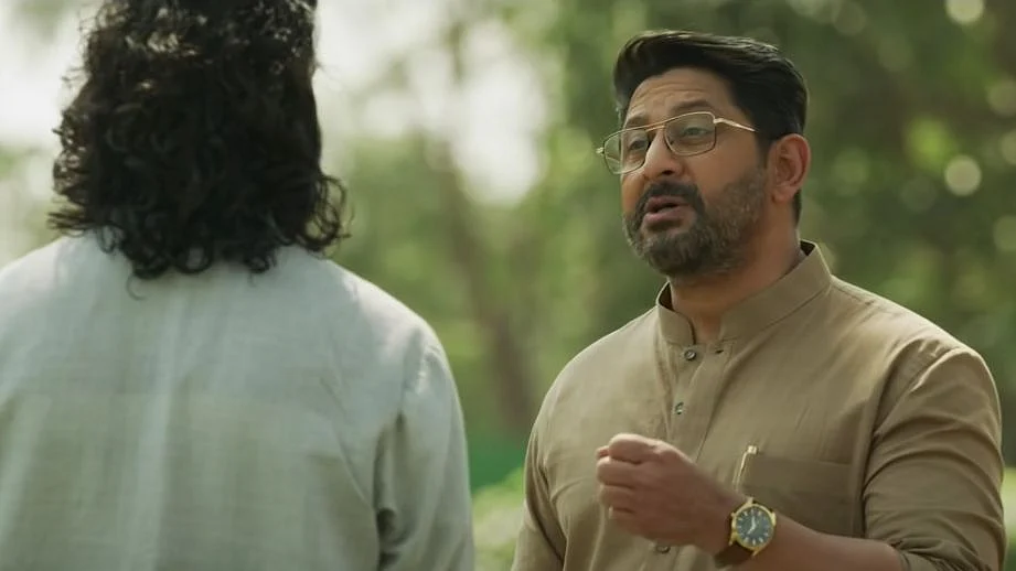 Arshad Warsi in a still from <i>Durgamati.</i>