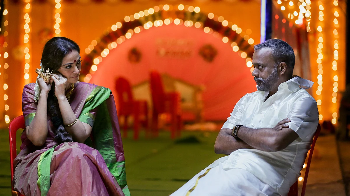 Simran and Gautham Menon in <i>Vaanmagal</i> from <i>Paava Kadhaigal.</i>