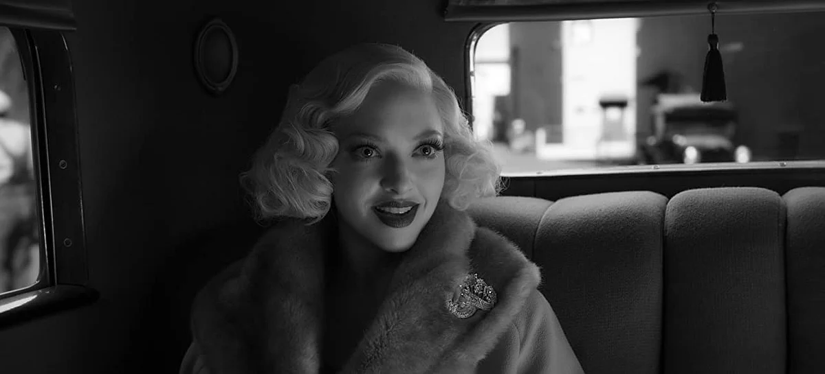 Amanda Seyfried as silent era actor Marion Davies in <i>Mank</i>
