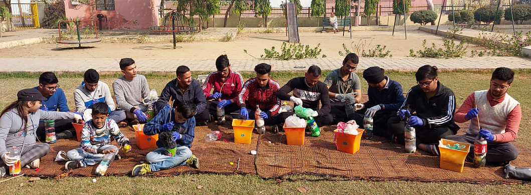 #GoodNews: Duo in Punjab Create ‘Eco Bricks’ to Curb Plastic Waste