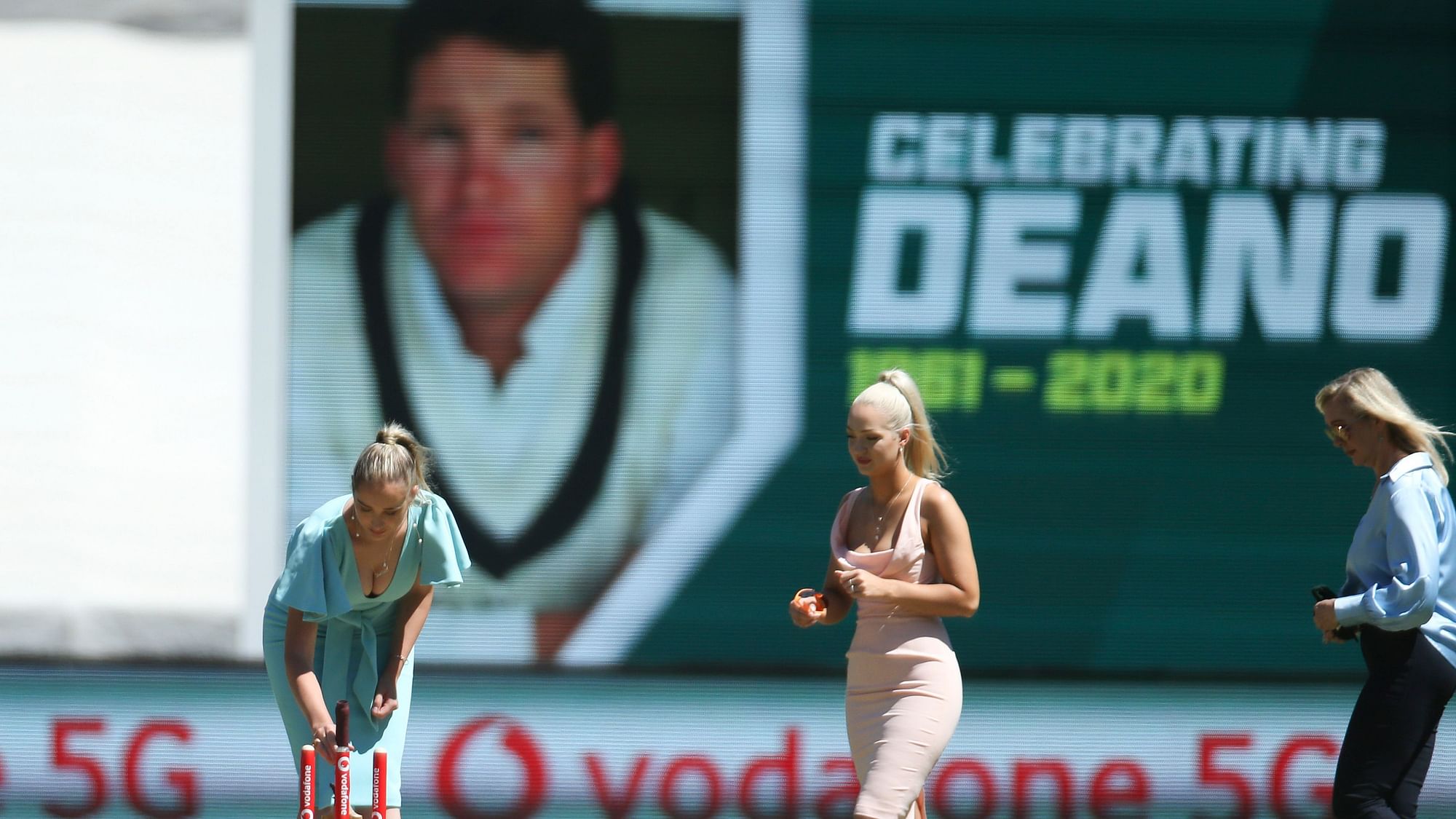 The late Dean Jones was honoured at tea time on day one of the Boxing Day Test at his beloved Melbourne Cricket Ground