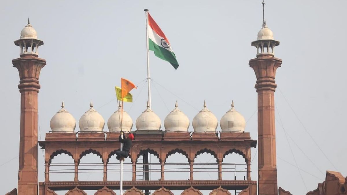 No, India’s Tricolour Wasn’t ‘Supplanted’ by Sikh Flag at Red Fort