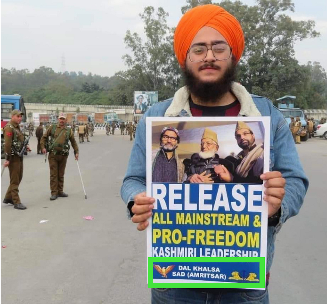 Pic of Man Holding Placard on Kashmir Isn’t from Farmers’ Protest