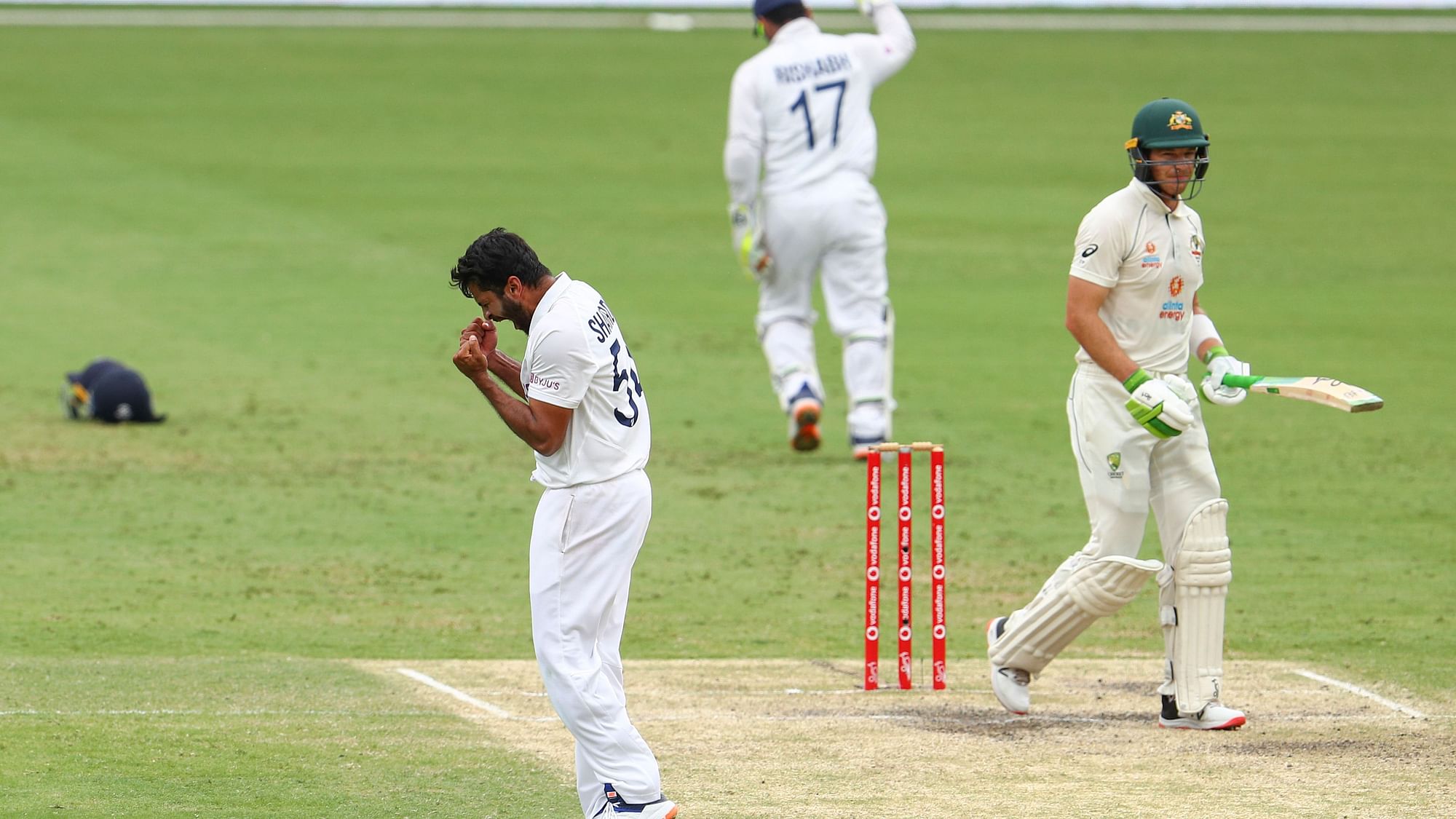 Shardul Thakur celebrates the wicket of Australian captain Tim Paine