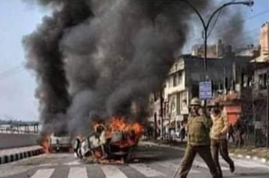 Pictures From Pulwama Attack Shared As ‘Latest Images From Delhi’