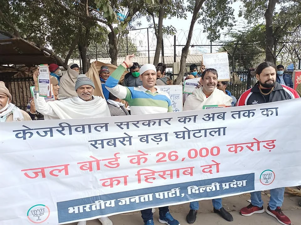 Are the ‘Locals’ Taking on Farmers at Singhu Border BJP Workers?