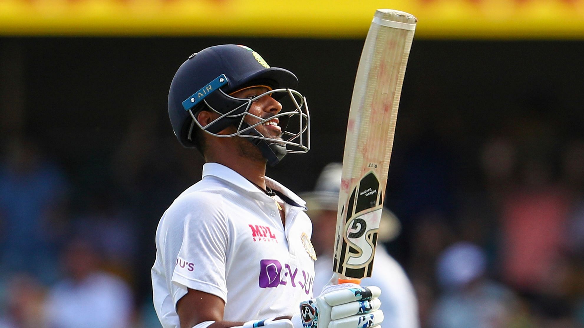Washington Sundar scored 62 runs off 144 balls and shared a 123-run seventh wicket partnership with Shardul Thakur.