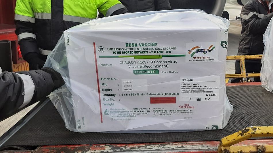 The first consignment of ‘Covishield’ arrived at Delhi’s Indira Gandhi International Airport from Pune and was flown by airline SpiceJet.