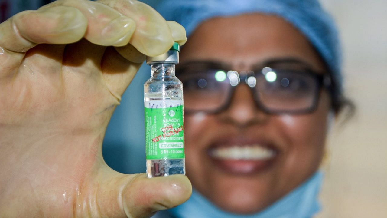 A medic shows a Covishield vaccine dose, after the virtual launch of COVID-19 vaccination drive by PM Narendra Modi, at Venutai Chavan Government Hospital in Karad. Image used for representation.