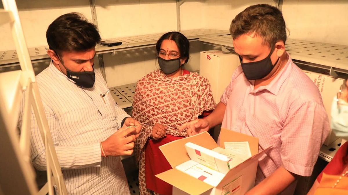 Health Minister checking the vaccines in the Bengaluru.&nbsp;