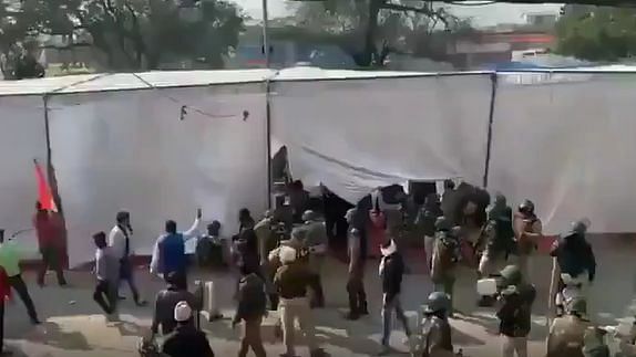 A group of people, claiming to be locals, threw stones and vandalised tents of protesting farmers in Singhu.