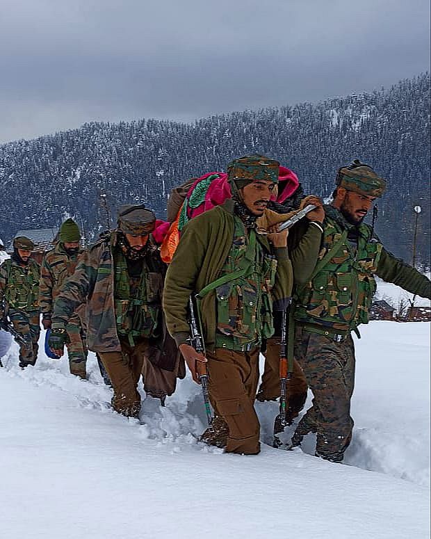Army Troops Wade Through Kashmir Snow, Help Carry Pregnant Woman