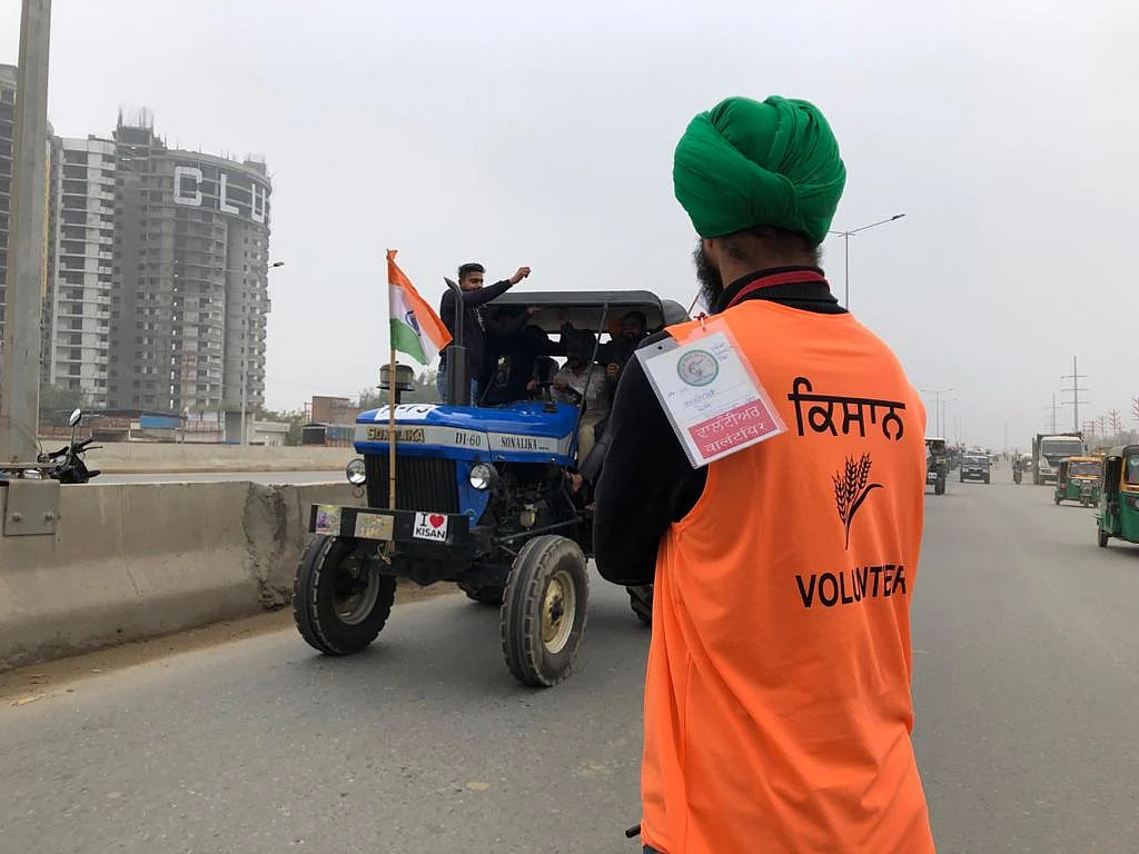 ‘Rehearsal for 26 Jan’: Show of Strength at Farmers’ Tractor Rally