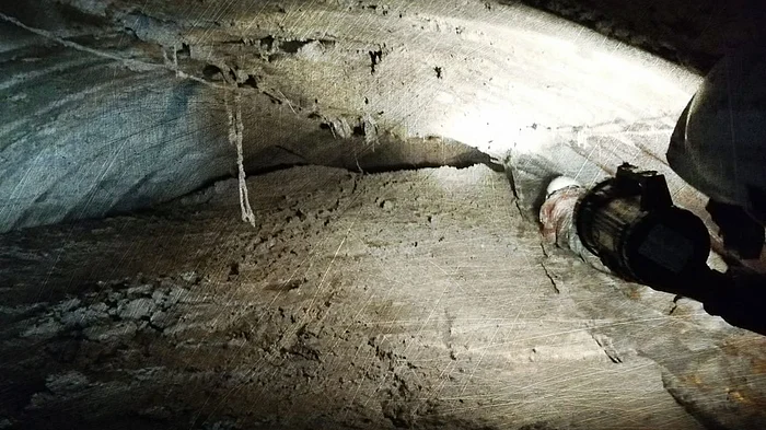 Indian Army rescue mission to save those trapped in the longer tunnel. Image from Chamoli, Uttarakhand.