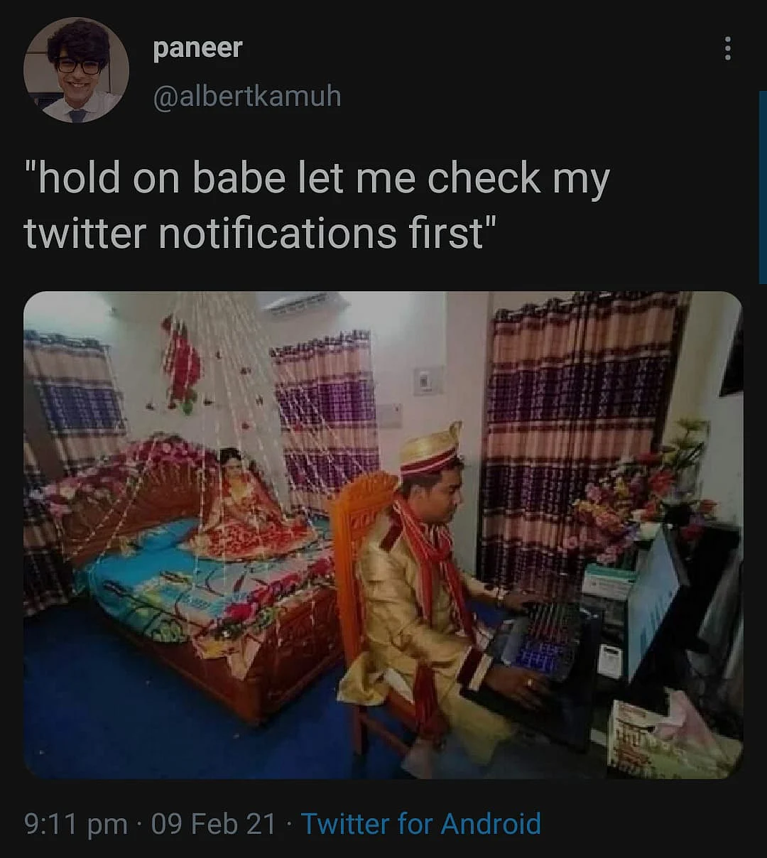 Pic of Groom Glued to Computer as Bride Waits Leads to Funny Memes