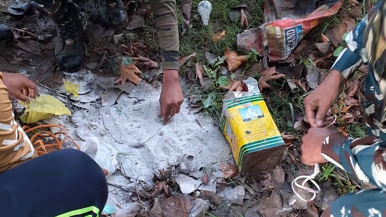 A major tragedy was averted when the security forces detected and defused an improvised explosive device (IED) planted by militants in Jammu. Image used for representational purpose.