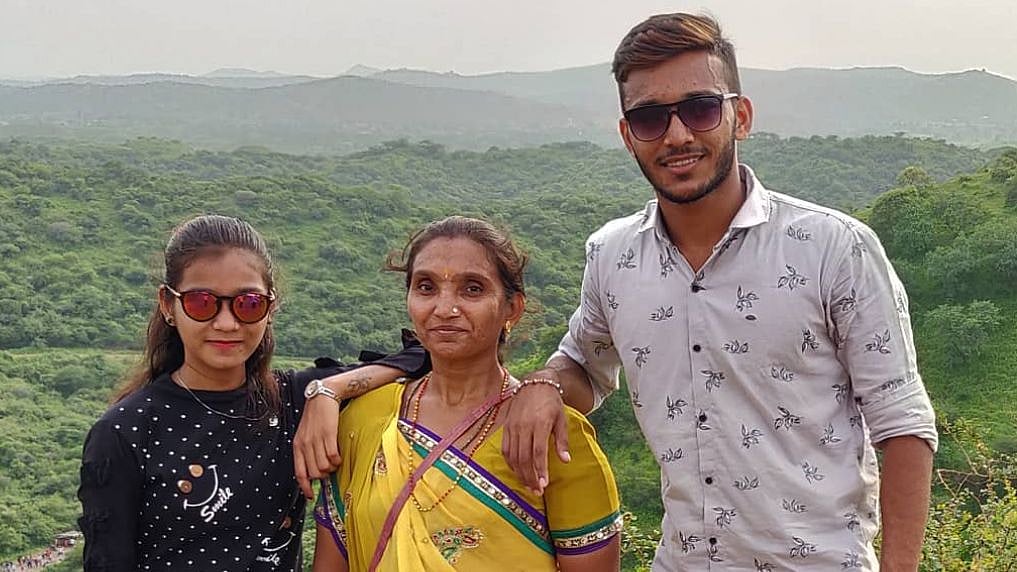 Chetan Sakariya: From Struggling to Meet Cricket Expenses ...