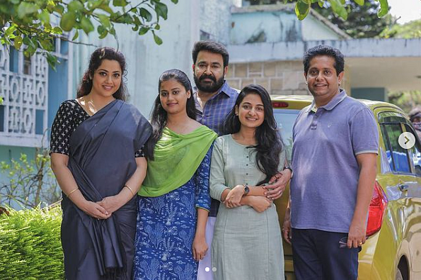 Meena, Mohanlal, Esther Anil, Ansiba and Jeethu Joseph on the sets of <i>Drishyam 2.</i>