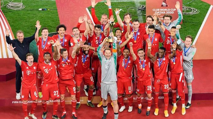 Bayern Munich lift the Club World Cup Trophy after winning the final 1-0 against Tigres