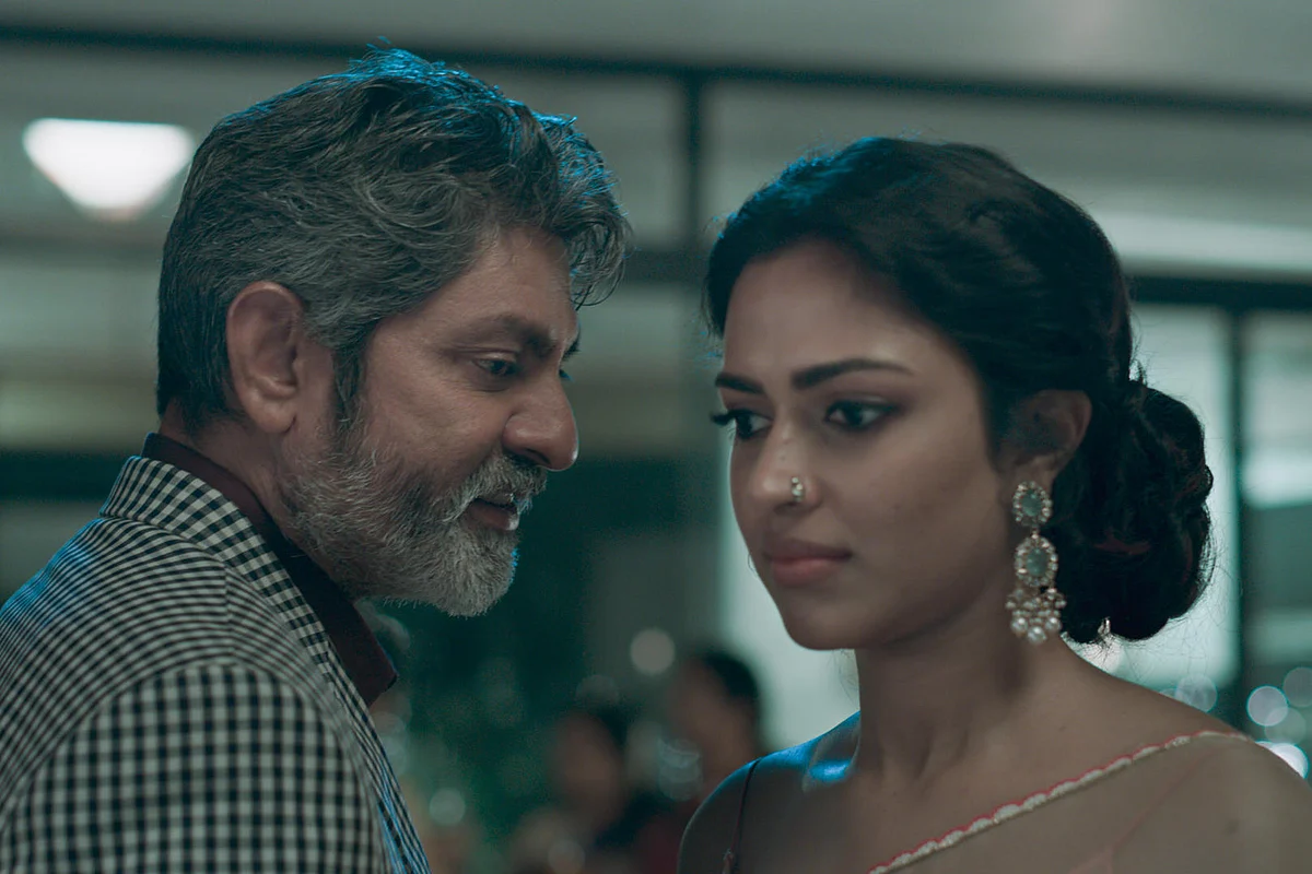 <p>A still from Meera.</p>
