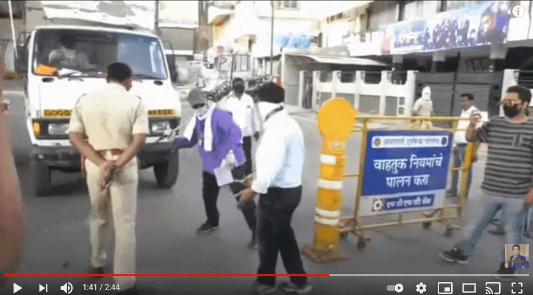 This video of police lathi-charging those violating the lockdown in Maharashtra’s Amravati is from March 2020.