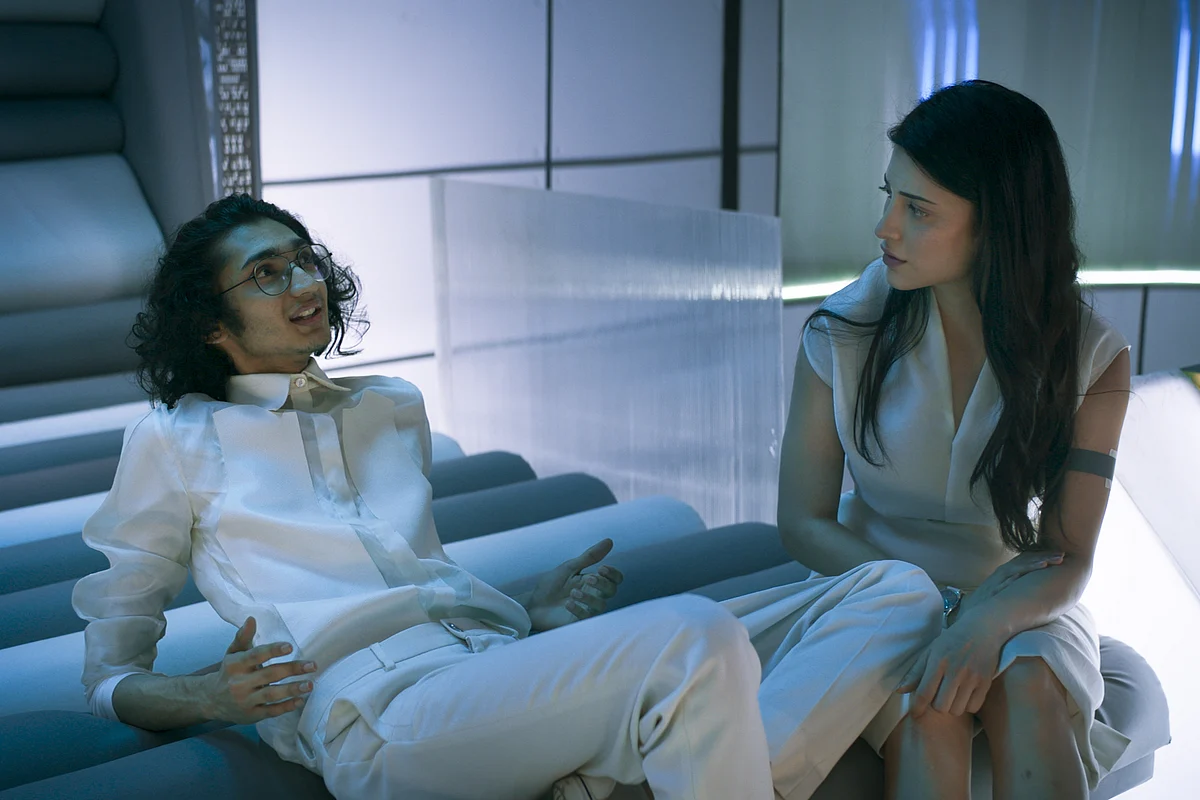 <p>A still from xLife.</p>