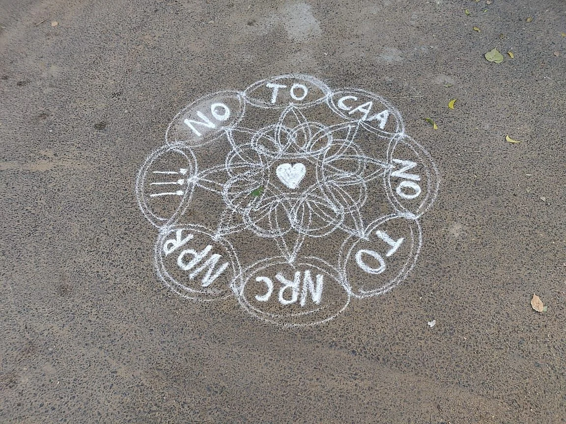 Kolams <em>(rangoli) </em>were drawn outside people’s houses with anti-CAA slogans, on Sunday, 29 December.