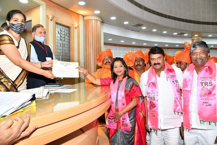 While Gadwal Vijayalakshmi became the Mayor of Hyderabad, Mothe Sri Latha Reddy was elected as the Deputy Mayor.