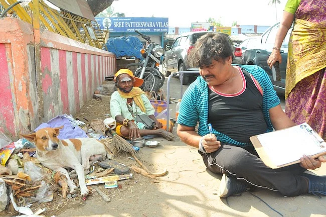 Washing Clothes to Begging: TN’s Out-of-the-Box Ideas for Votes