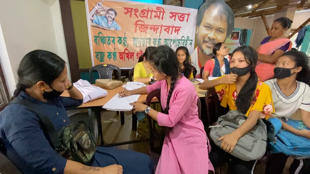 First-time voters enrolling for Raijor Dal’s membership.