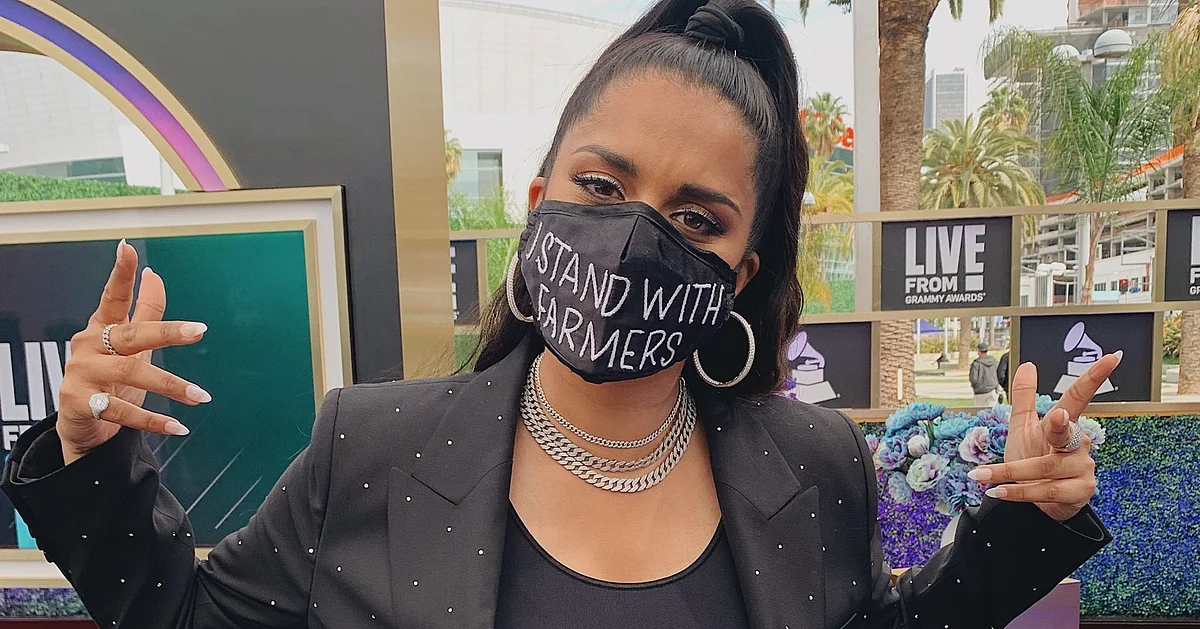 Lilly Singh Wears ‘I Stand With Farmers’ Mask To the Grammys - The Quint