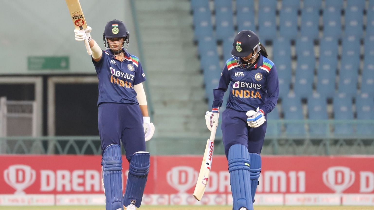 Shafali Verma and Smriti Mandhana during the 3rd T20I against South Africa.&nbsp;