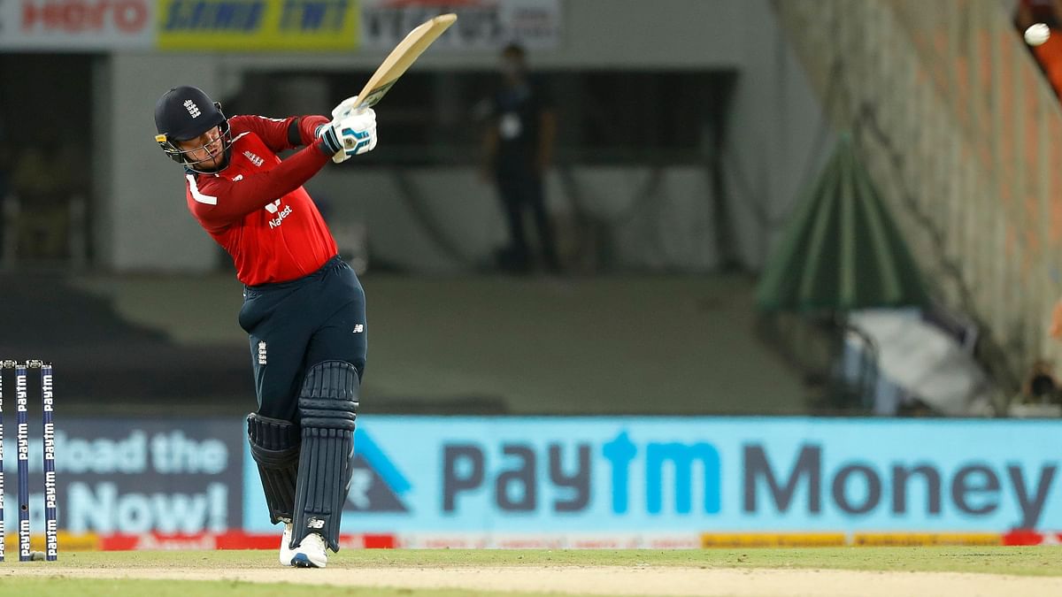  England put in a ruthless performance as began the 5-match T20 series with a resounding 8-wicket win against India.