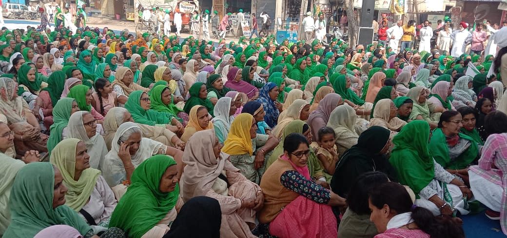 Women farmers gathered at Tikri border on International Women’s Day