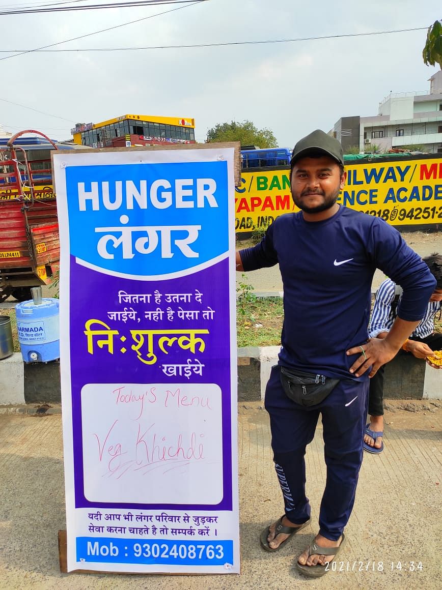 Shivam Soni started a food stall that sells meals for as less than Rs 10.