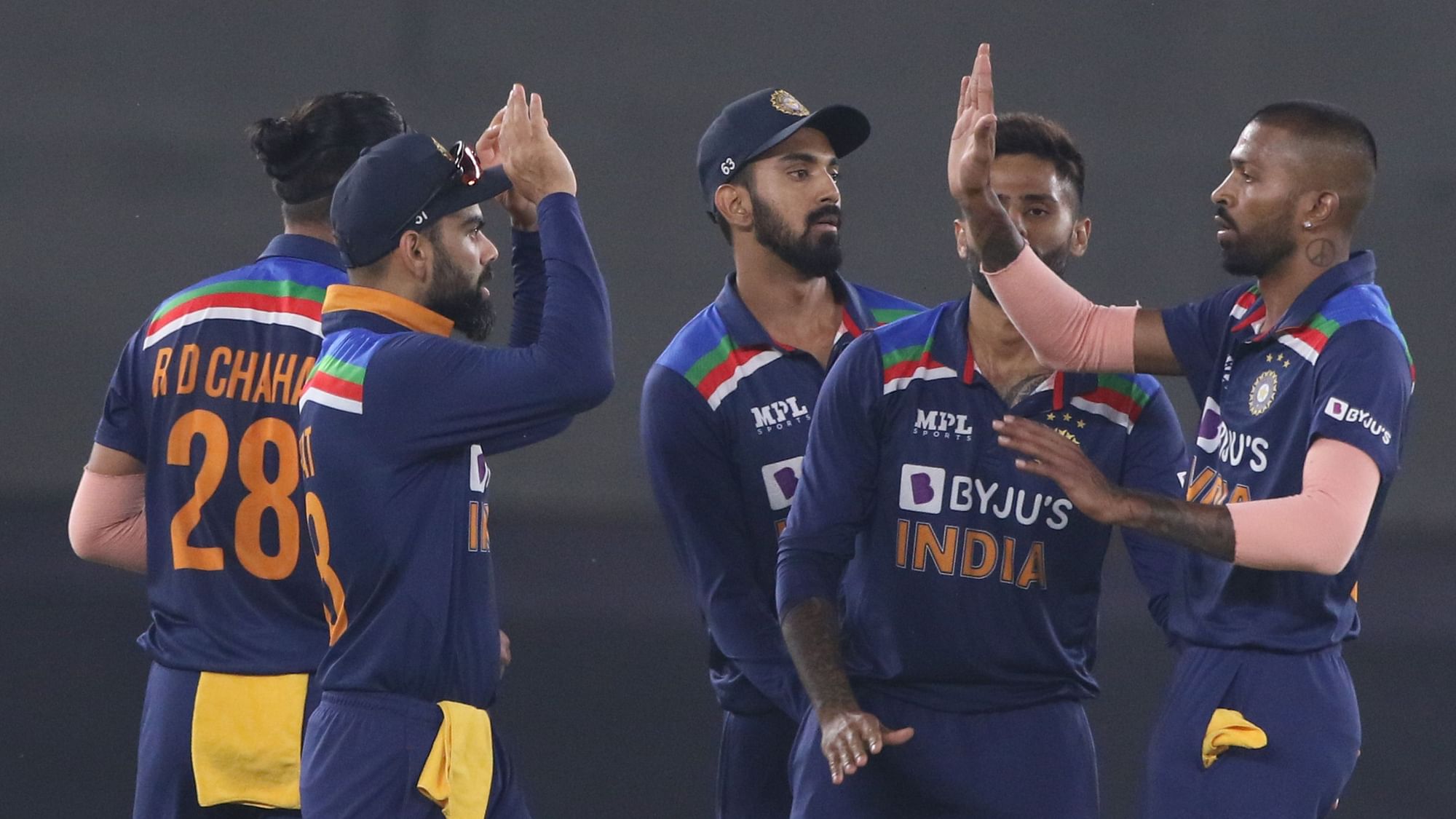 Hardik Pandya and India celebrate the wicket of Jason Roy.&nbsp;