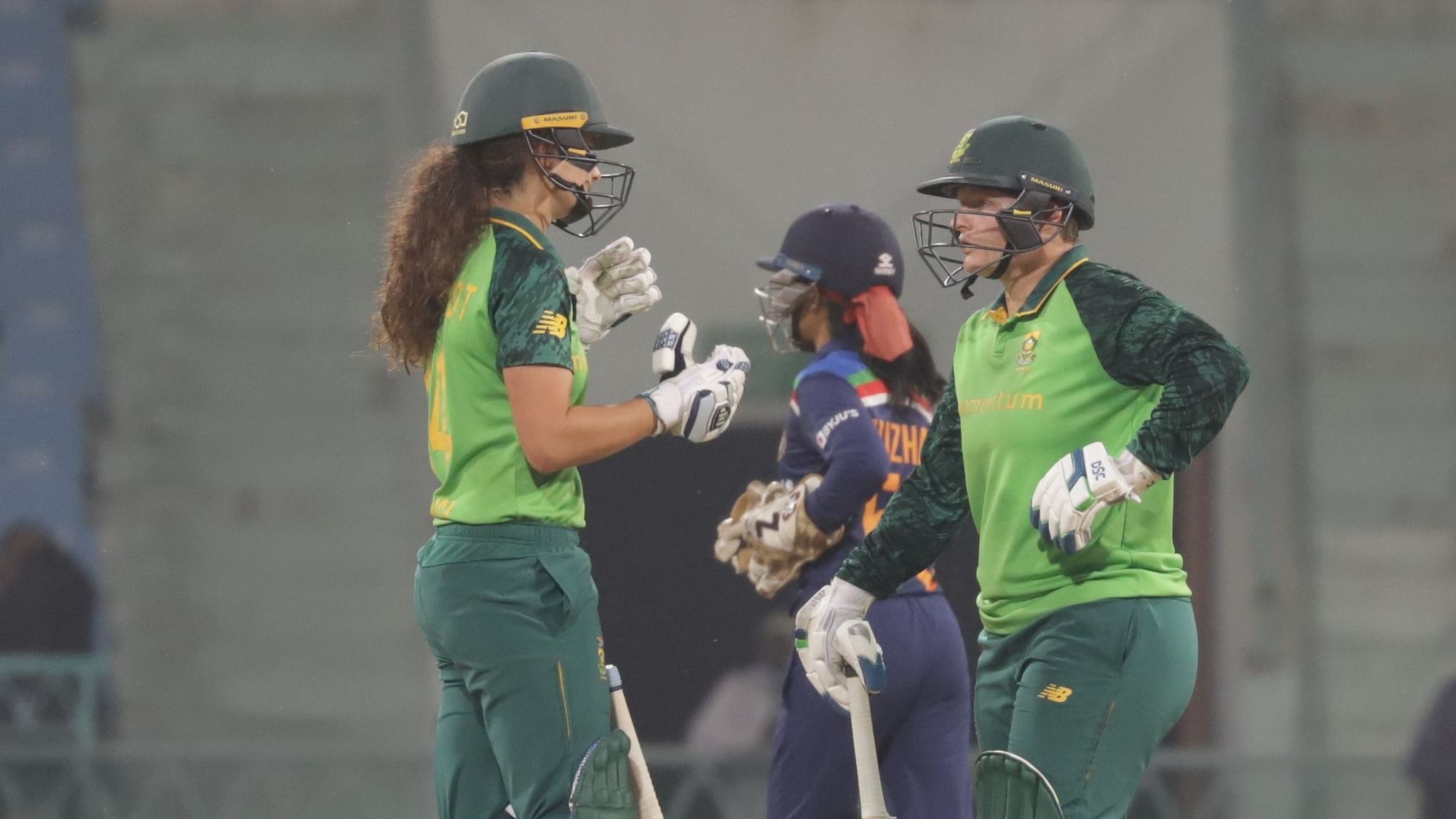 Needing six off last two balls, Arundhati Reddy bowled a no ball which changed the complexion of the game as Laura Wolvhaardt took the team home in the last ball.&nbsp;