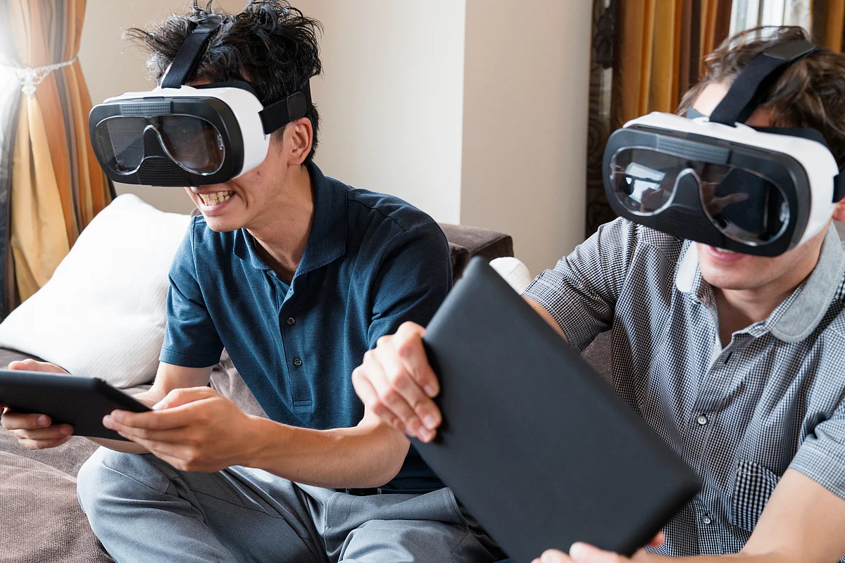 5G’s near-zero lag will tremendously improve your online gaming experience.